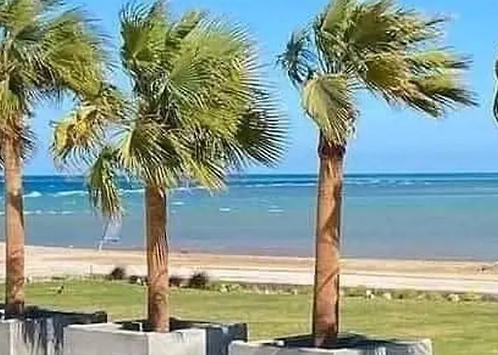 Charming Sea View - Selena Bay شقة