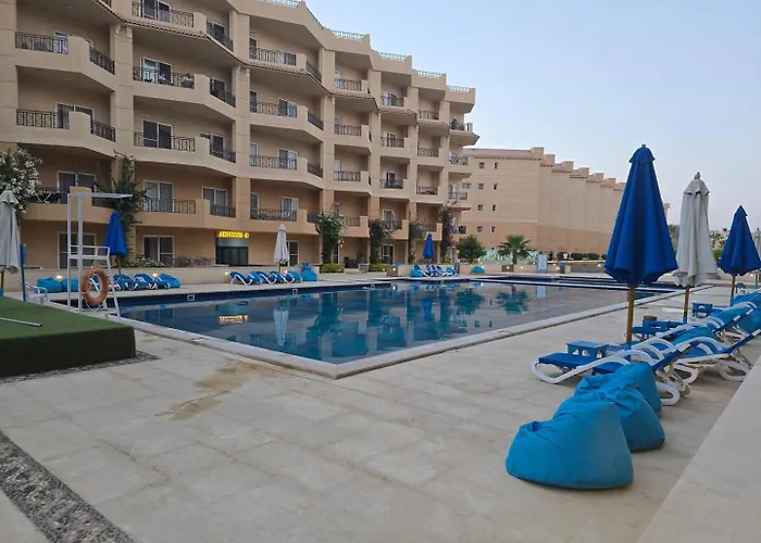 Charming Sea View - Selena Bay شقة